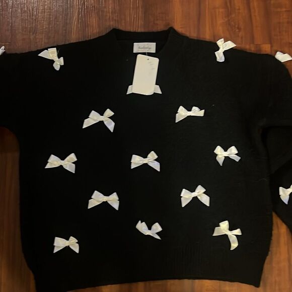 Thick Cotton Sweatshirt - White Bows, Black Sweater BRAND NEW with Tags - Picture 2 of 6